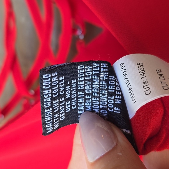 Torrid Strappy Front Double Layered Chiffon Cami red 2x - Picture 9 of 9